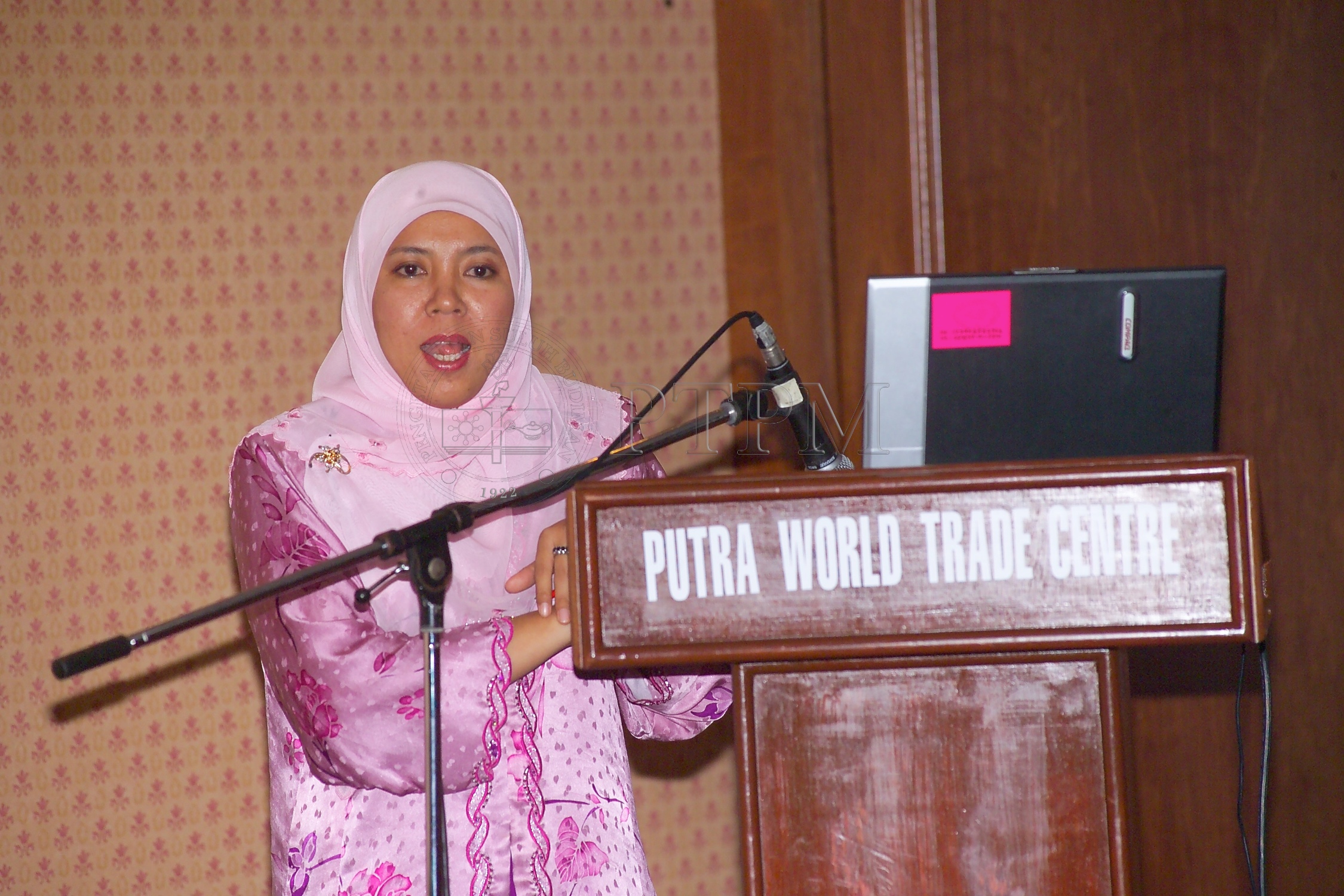 PTPM 06 23 eduresearch D9X40774